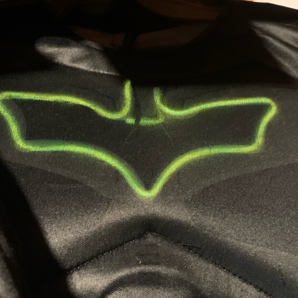 Batman Boys Light Up Halloween Costume Medium 8-10 - Picture 3 of 6
